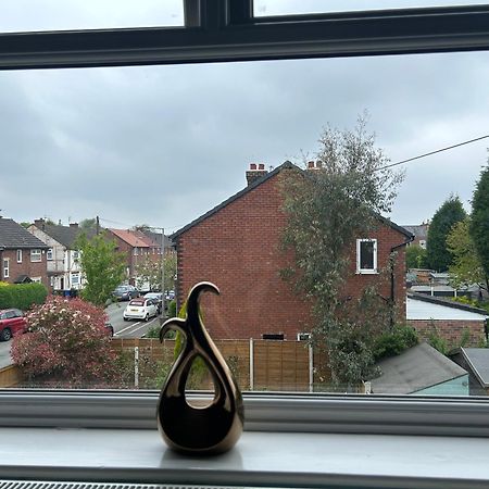 Quiet Double Bedroom With Garden View, Breakfast Hazel Grove Eksteriør bilde