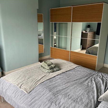 Quiet Double Bedroom With Garden View, Breakfast Hazel Grove Eksteriør bilde