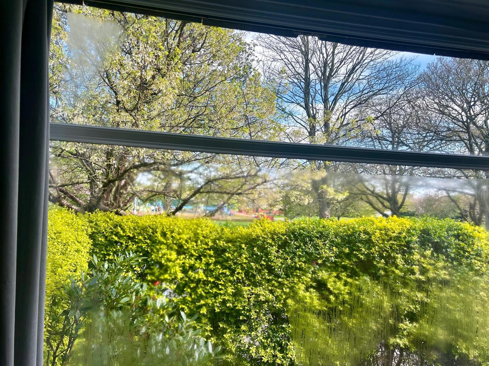 Quiet Double Bedroom With Garden View, Breakfast Hazel Grove Eksteriør bilde